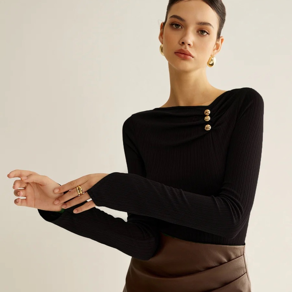 Commense Metal Detail Pleated Blouse